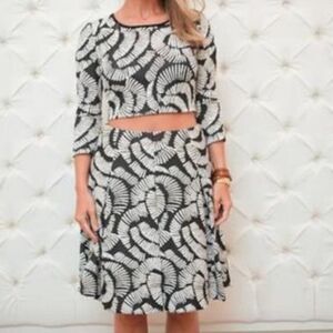 Hunter Bell Kramer Black & White Long Sleeve Cropped Top & Circle Skirt Set SZ S